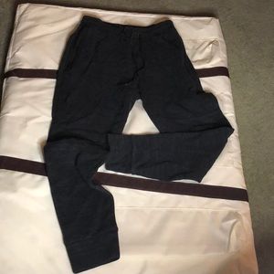 American Eagle Joggers